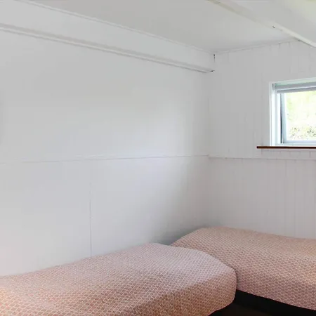 4 Person Holiday In Ferienhaus Svaneke